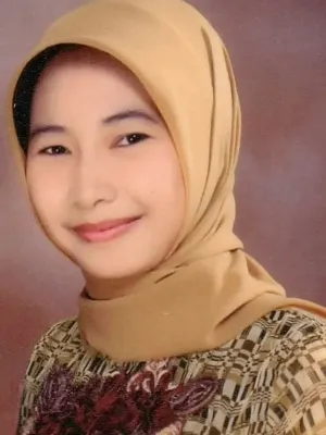 Yulia Hendrilianti, M.Pd